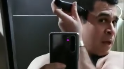 En esta tarea ocupa su noche el alcalde Neto Bran, y se graba