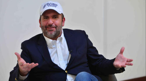 Roberto Arz&uacute; llama "show" incidente de Giammattei en Venezuela