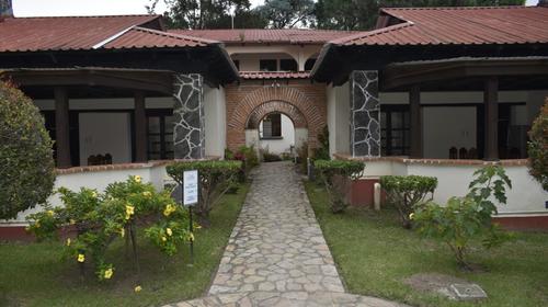 Millonario gasto para remodelar centros vacacionales del Gobierno