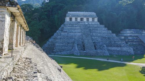 Arque&oacute;logo descubre 27 sitios mayas desde un mapa en l&iacute;nea