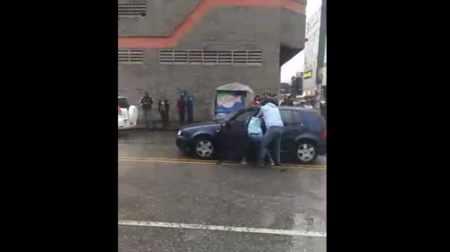 Surge nuevo video de la pareja que agrede a un piloto en Xela