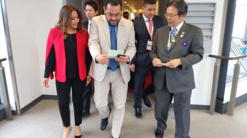 ¿A qué viajó Jimmy Morales y su esposa a Japón?