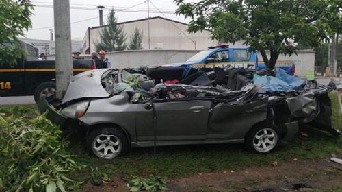 PNC investiga si hubo m&aacute;s carros involucrados en fatal accidente