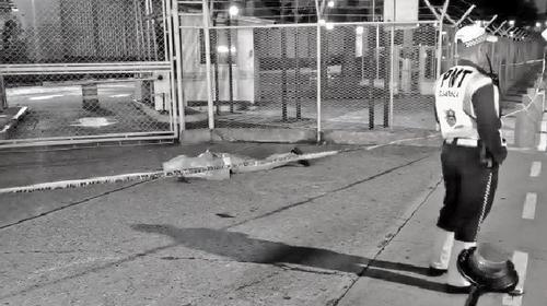 Mataron con un tubo a un ayudante y así los acusaron 