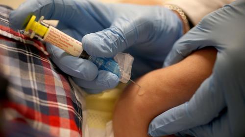 Pediatra infecta con VIH a 900 ni&ntilde;os al usar jeringas recicladas