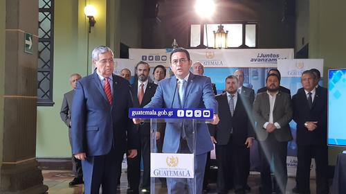 Jimmy Morales declara estado de sitio en cinco departamentos