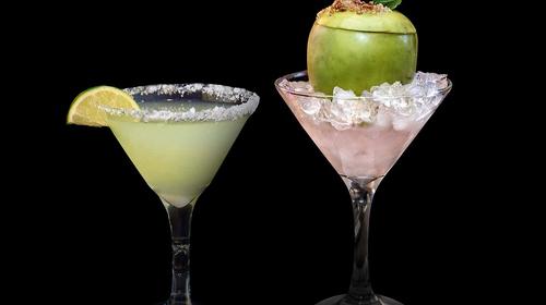 Cocteles que puedes preparar para sorprender a tus invitados 