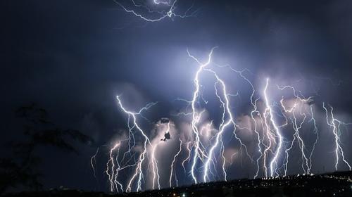 Impresionante tormenta eléctrica: más de dos mil rayos en 3 horas