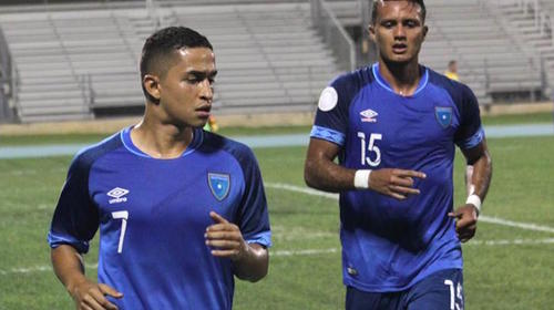 Ceballos logra tres goles y así lo celebra su equipo en México