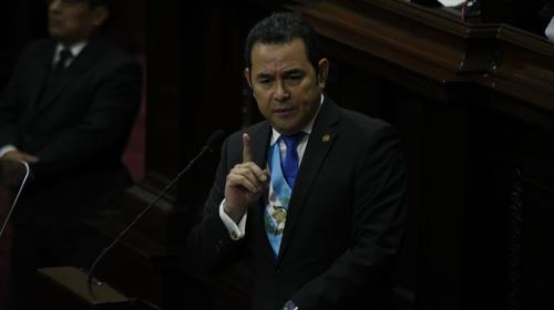 Manfredo Marroqu&iacute;n denuncia a Jimmy Morales por difamaci&oacute;n