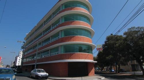 Por este edificio se está pidiendo la captura de Thelma Aldana