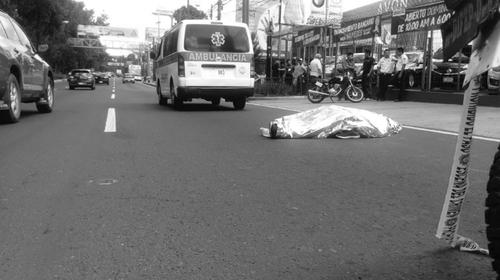 Video muestra c&oacute;mo muri&oacute; un hombre al caer de bus en la Roosevelt
