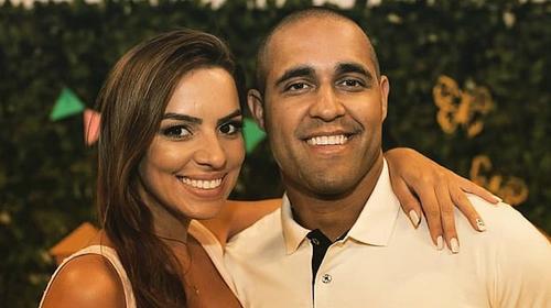 Novia embarazada muere al momento de llegar al altar