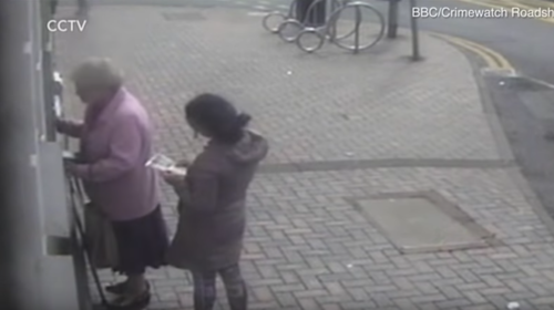 Anciana de 81 a&ntilde;os enfrenta a una ladrona en cajero autom&aacute;tico