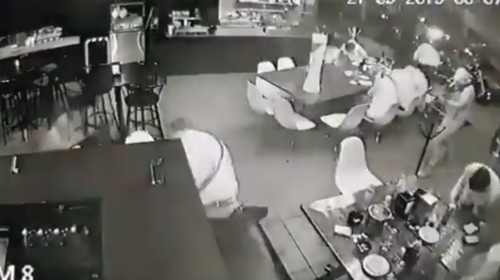 Graban tiroteo en restaurante de M&eacute;xico que dej&oacute; cuatro muertos 