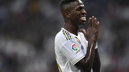 Todos los ángulos del golazo de Vinícius y sus lágrimas 