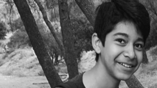 Momento en que un adolescente fue golpeado por sus compañeros