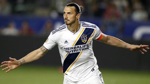 Zlatan Ibrahimovic crea el nuevo reto viral: "Matrix Challenge"