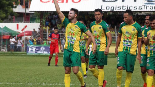Con un golazo de &uacute;ltimo minuto Guastatoya vence a Municipal