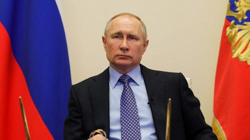 Vladimir Putin aprueba un mes de asueto con salario