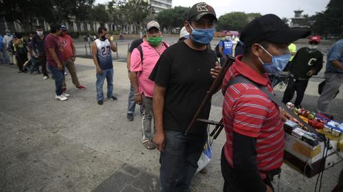 El arma fatal del COVID-19: la expulsión de gotitas por la boca