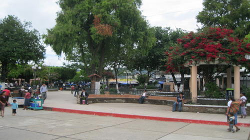 Manta le da la bienvenida a los deportados de Uspantán, Quiché