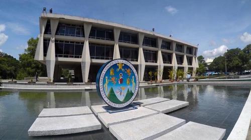 Usac dicta reglas de cursos aprobados o reprobados este semestre