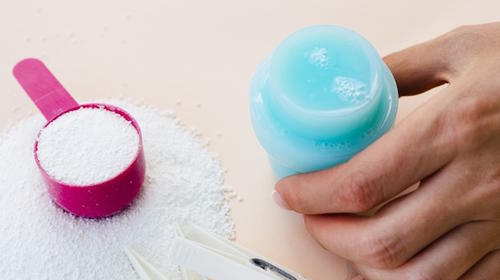 Médicos de EE.UU. recomiendan no comer detergente