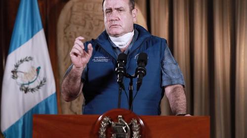 Toque de queda y otras prohibiciones seguirán hasta el 3 de mayo