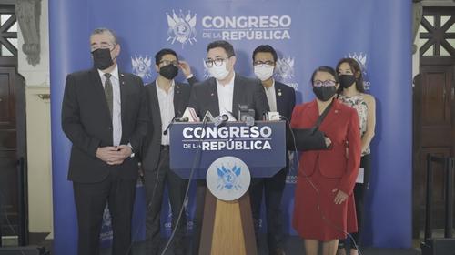 Diputados de Semilla proponen subir impuestos a los "super ricos"