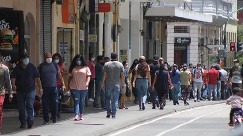 Primer fin de semana de desconfinamiento en el Paseo de la Sexta