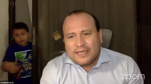 La respuesta del diputado al video viral de su hijo