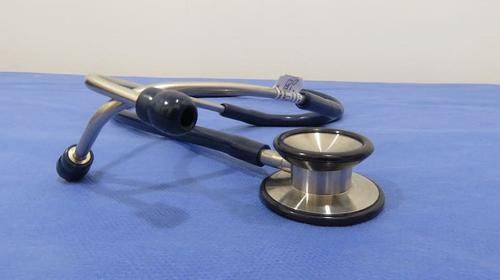 Médico es víctima de asalto y le roban todo su equipo