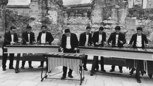 Marimba antigüeña interpreta nuevo tema de Ricardo Arjona