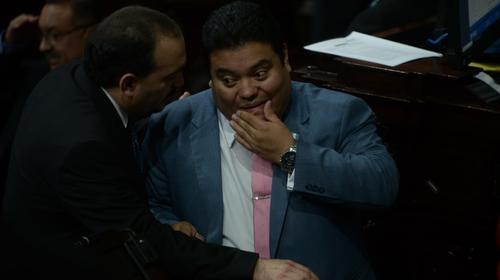 Ejército justifica por qué atienden al presidente del Congreso