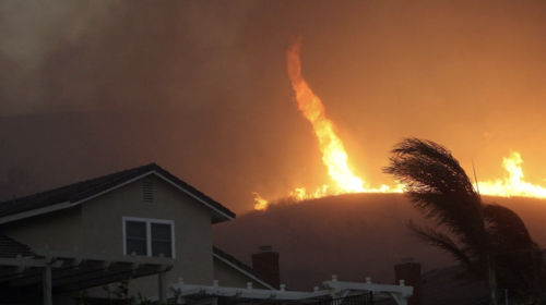 El extra&ntilde;o tornado de fuego que se form&oacute; en Estados Unidos