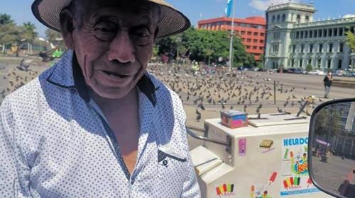 Don Julio se recupera y "Abuelitos Heladeros" ya tienen sitio web