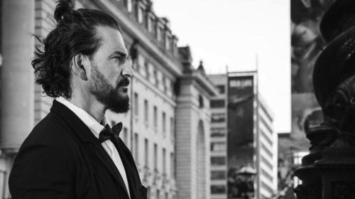 La foto de Arjona con la que recuerda a leyendas del baloncesto