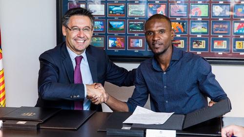 El Barcelona despide a Éric Abidal tras humillación en Champions