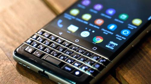 Vuelve el teclado cl&aacute;sico del tel&eacute;fono BlackBerry