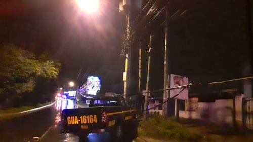 Patrullas de la PNC chocan y derriban postes en San Crist&oacute;bal