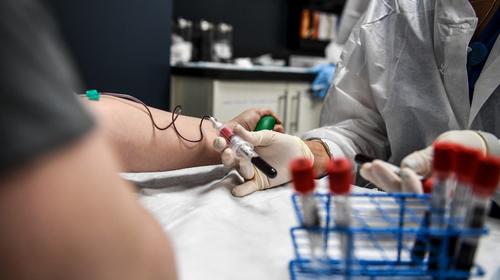 Estados Unidos aprueba tratamiento contra el coronavirus