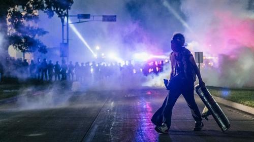 Protestas en EEUU: detienen a adolescente sospechoso de muertes