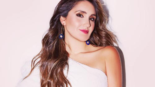 Dulce María anuncia el nacimiento de su hija María Paula