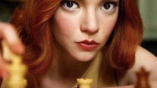 Actriz de "Gambito de Dama" confiesa que se enamoró de su papel