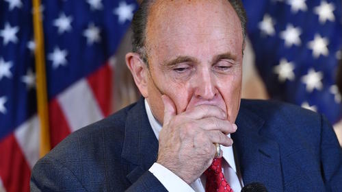 Rudy Giuliani, abogado de Trump y exalcalde, tiene Covid-19