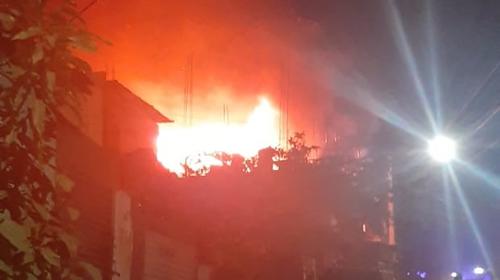 Hombre habr&iacute;a provocado incendio para matar a su esposa y su hijo