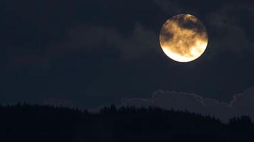 La Luna estuvo tan cerca de la Tierra que los días eran cortos