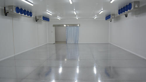 Covid-19: Guatemala inaugura cuarto frío para almacenar vacunas