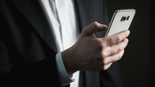 Por WhatsApp: Jefe obliga a empleado a trabajar en días libres